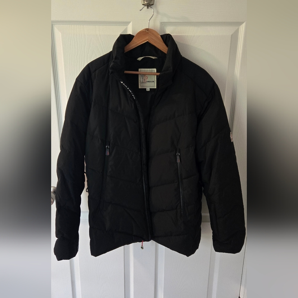 Men/Womens Moncler Down Jacket Sz 4